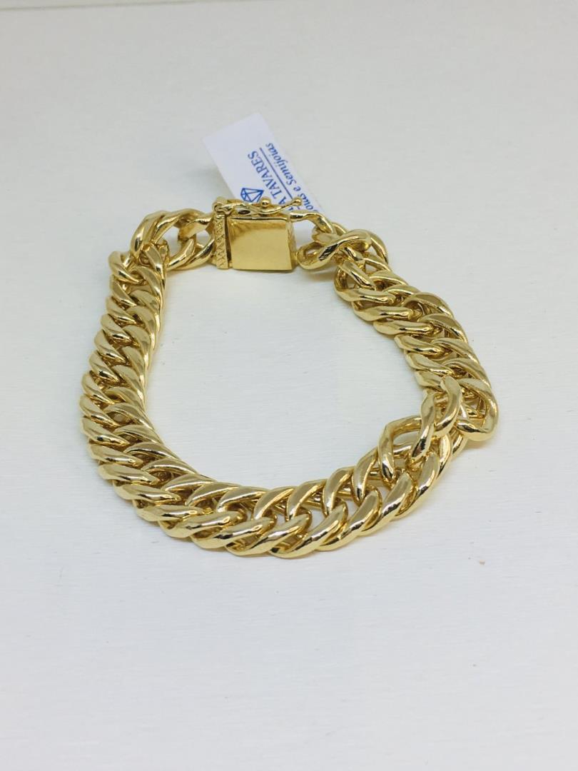 Pulseira Com Elos Com Fecho Cadeado