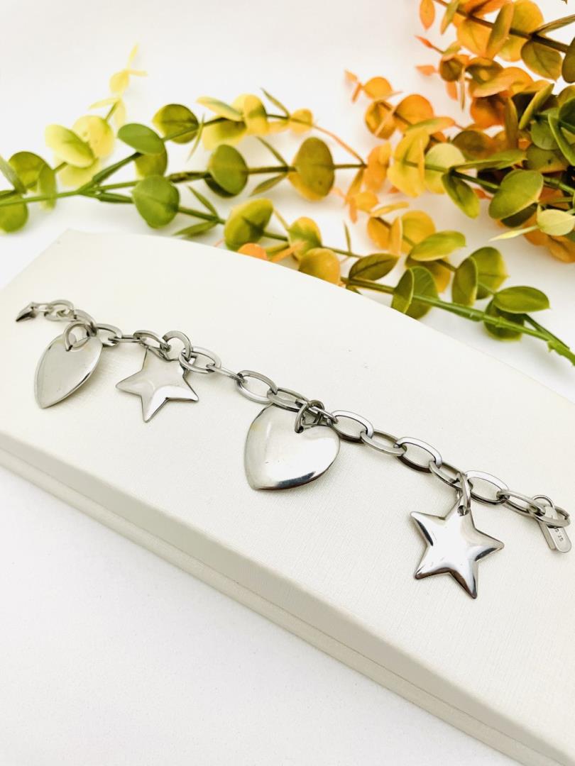 Pulseira de Aço com Berloques