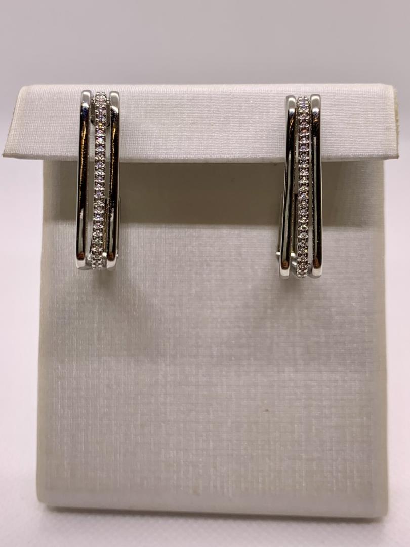 Argola Quadrada Folheada A Ródio Cravejada - Imagem 2