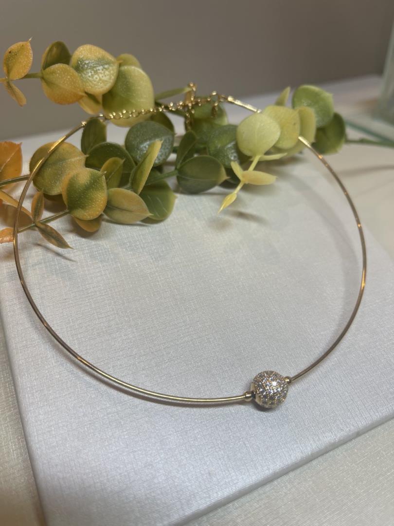 Aro Com Pingente Esfera Cravejado