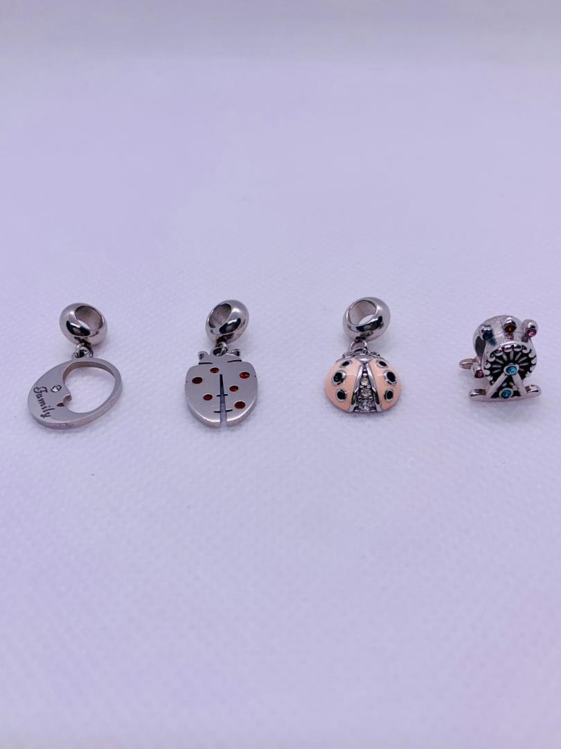 Berloques Inspiração da Alta Joalheria