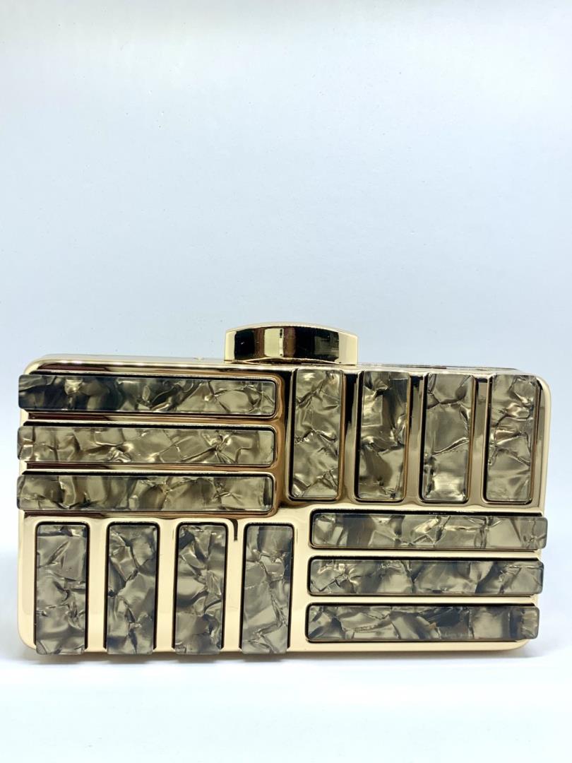 Bolsa De Luxo De Metal E Acrílico Perolado Cor Bronze