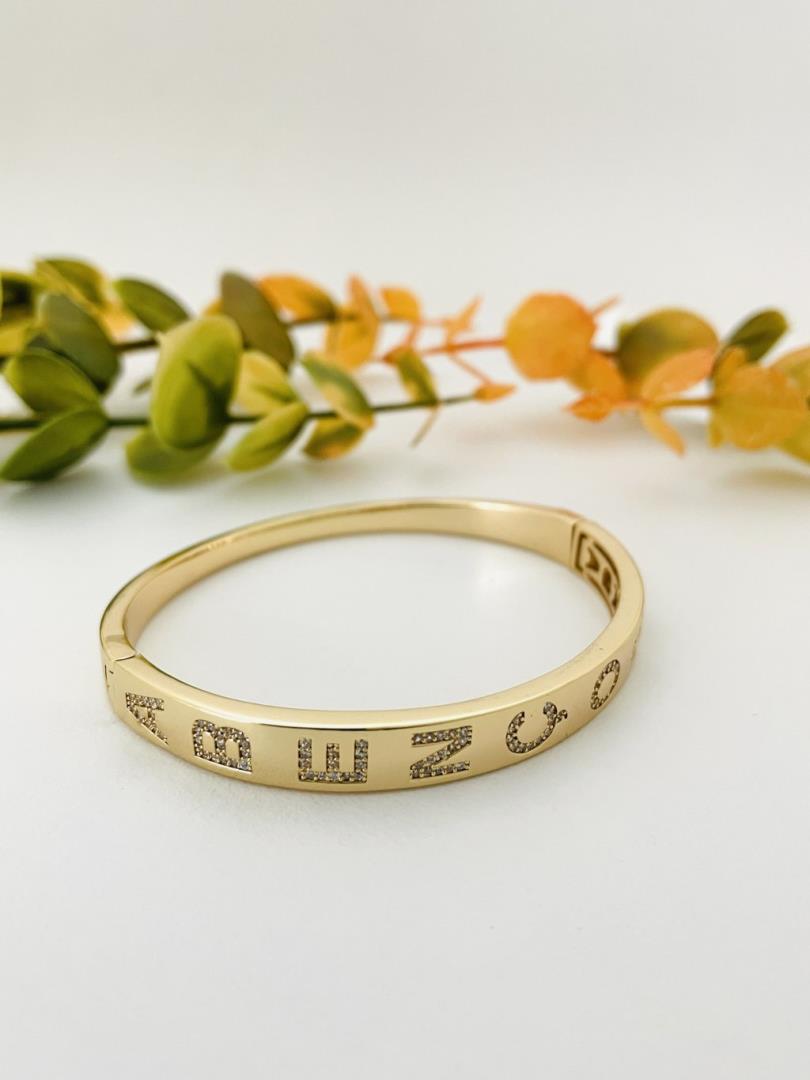 Bracelete Cravejada Inspiração Alta Joalheria