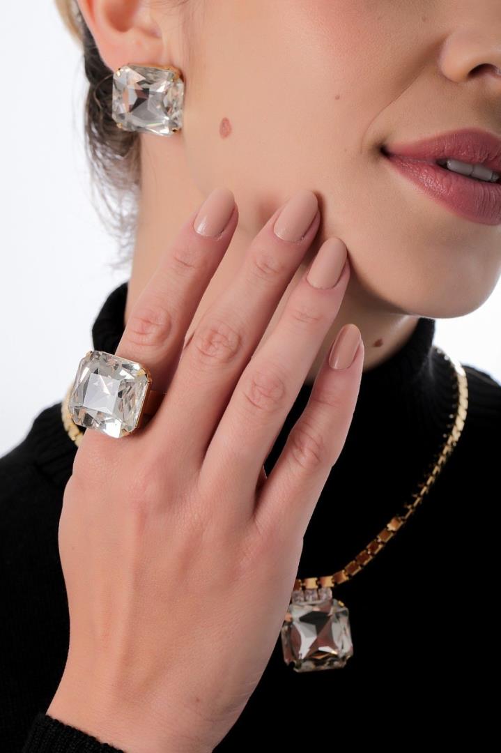 Brinco com Pedra Quadrada