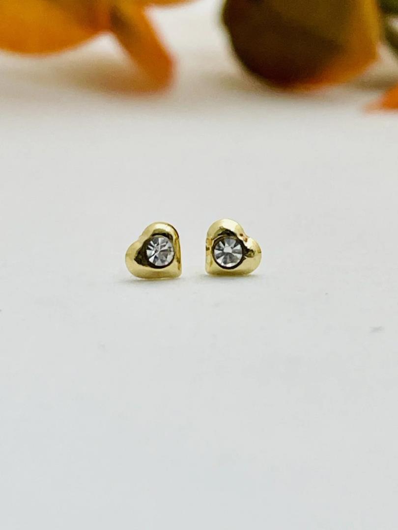 Brinco Coração com Pedra Central