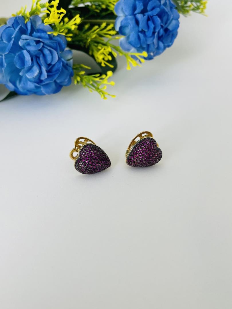 Brinco Coração Duplo Cravejado Com Pedra Rubi