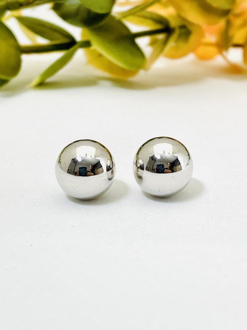 Brinco Esfera Tamanho Médio