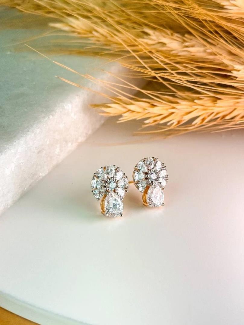 Brinco Gota Com Pedras Cravejadas