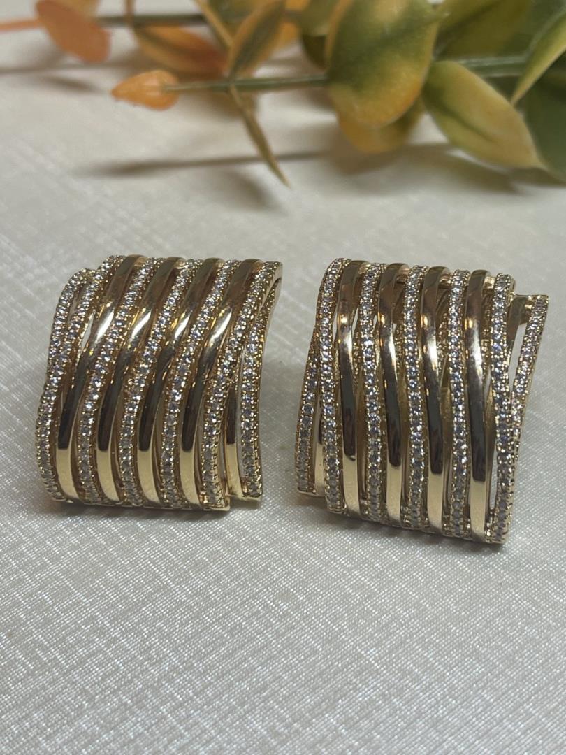 Brinco Largo Todo Cravejado - Imagem 2