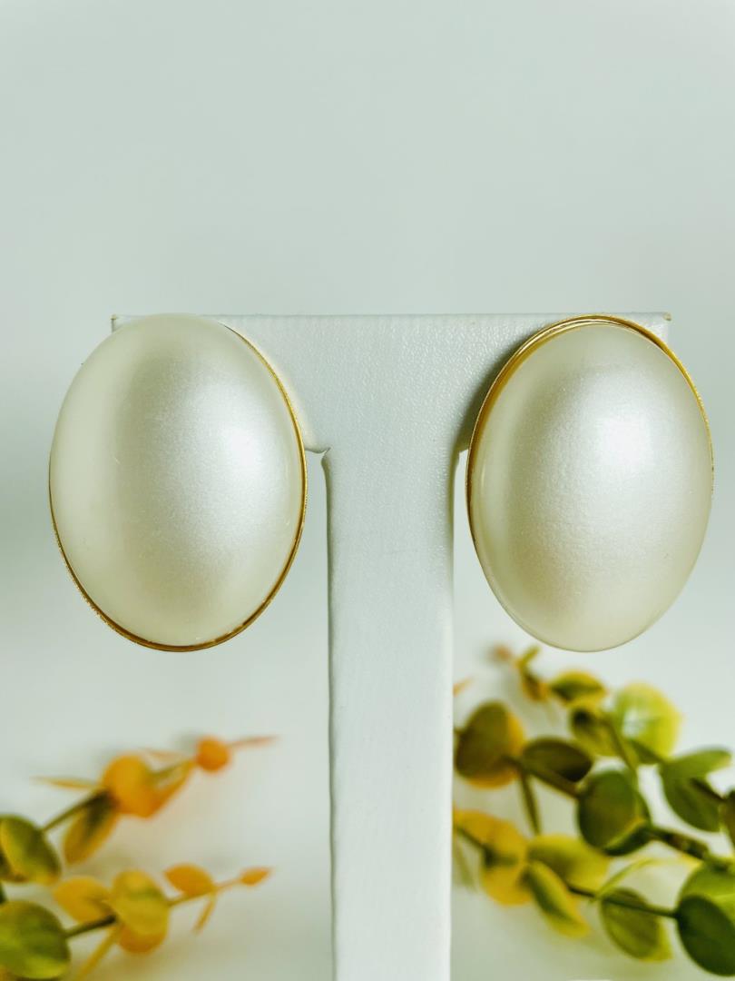 Brinco Pérola Oval - Imagem 2