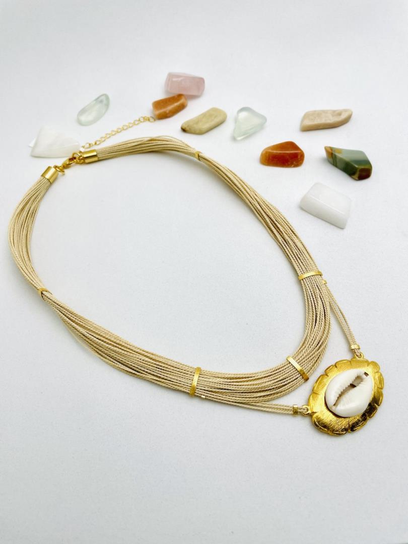 Colar Biojoias Feito com Palha de Buriti e Banho de Ouro