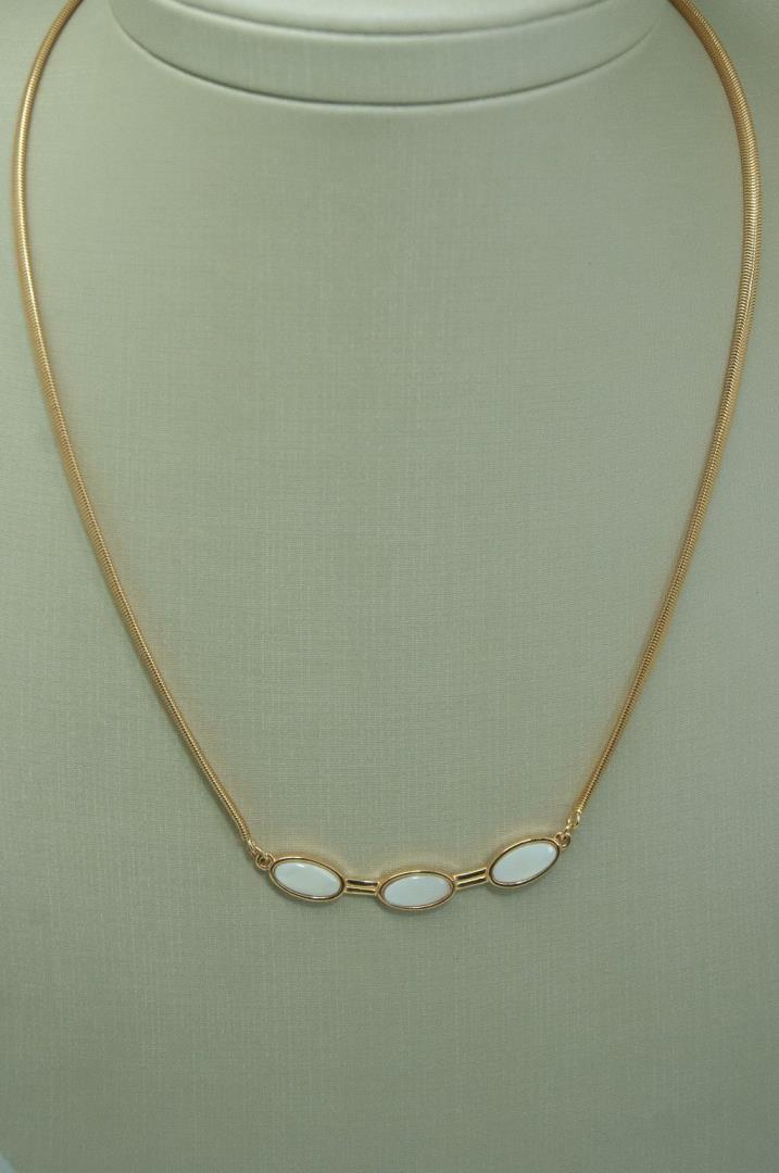 Colar Com Madrepérolas Ovais