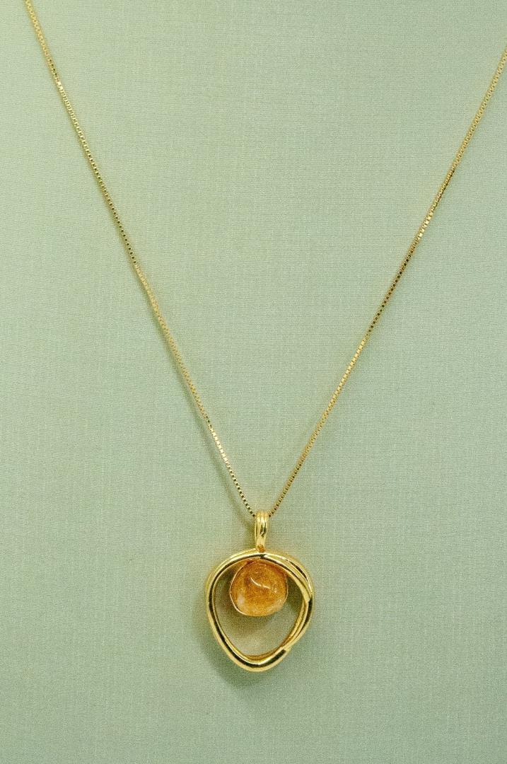 Colar Com Pingente De Pedra Natural Citrino