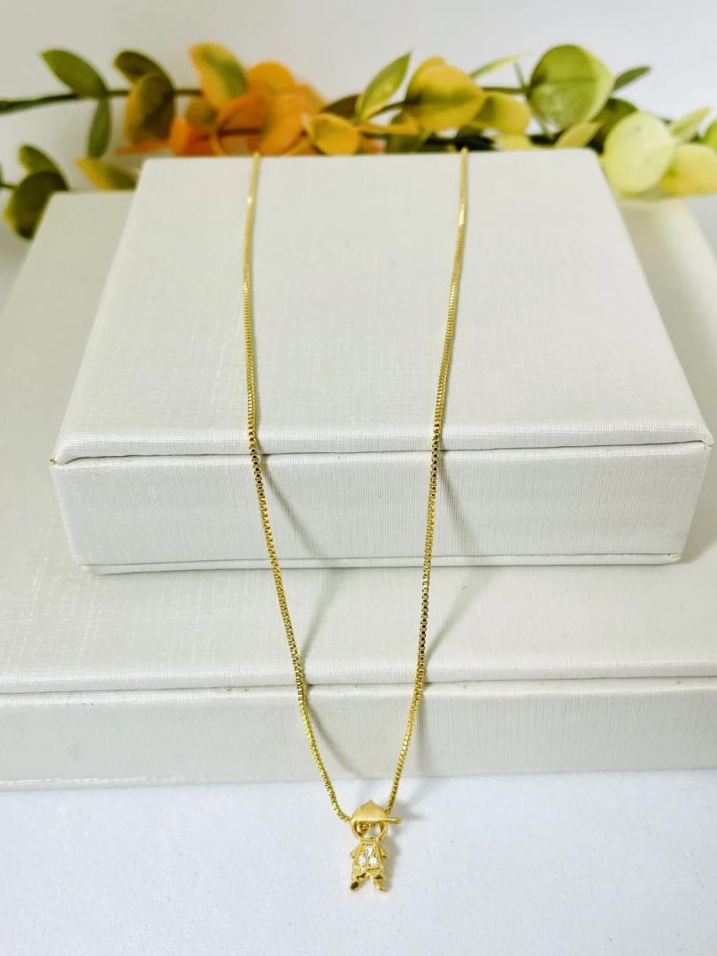 Colar com Pingente Menino