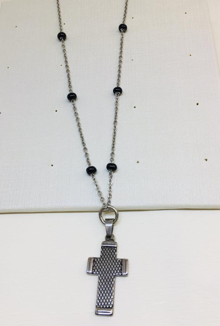 Colar de Aço Com Esferas Negras E Pedras Cravejadas Com Pingente de Cruz