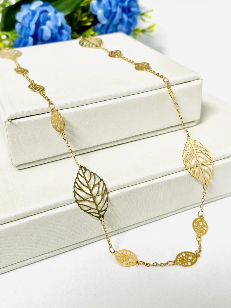 Colar Folhas