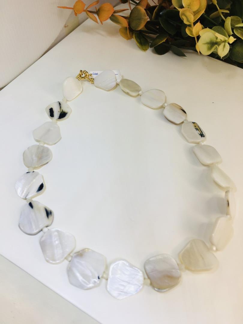 Colar Madrepérola Com Fecho Bóia