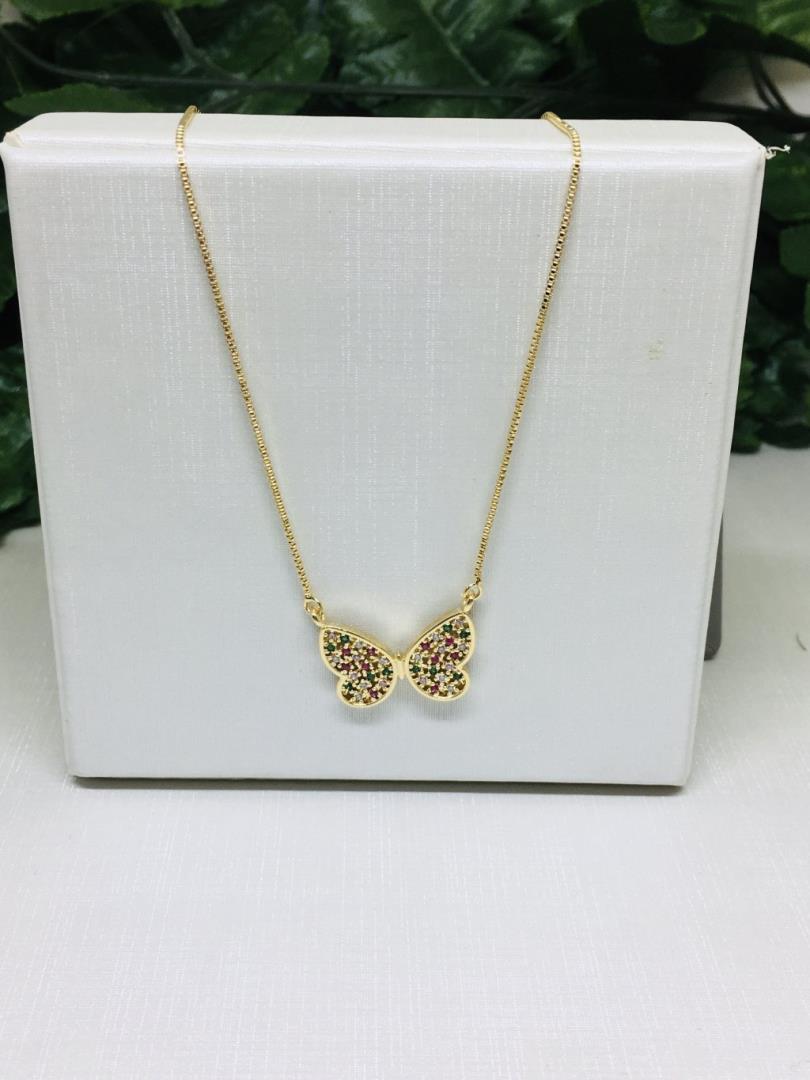 Colar Riviera Com Pingente Borboleta de Pedras Coloridas