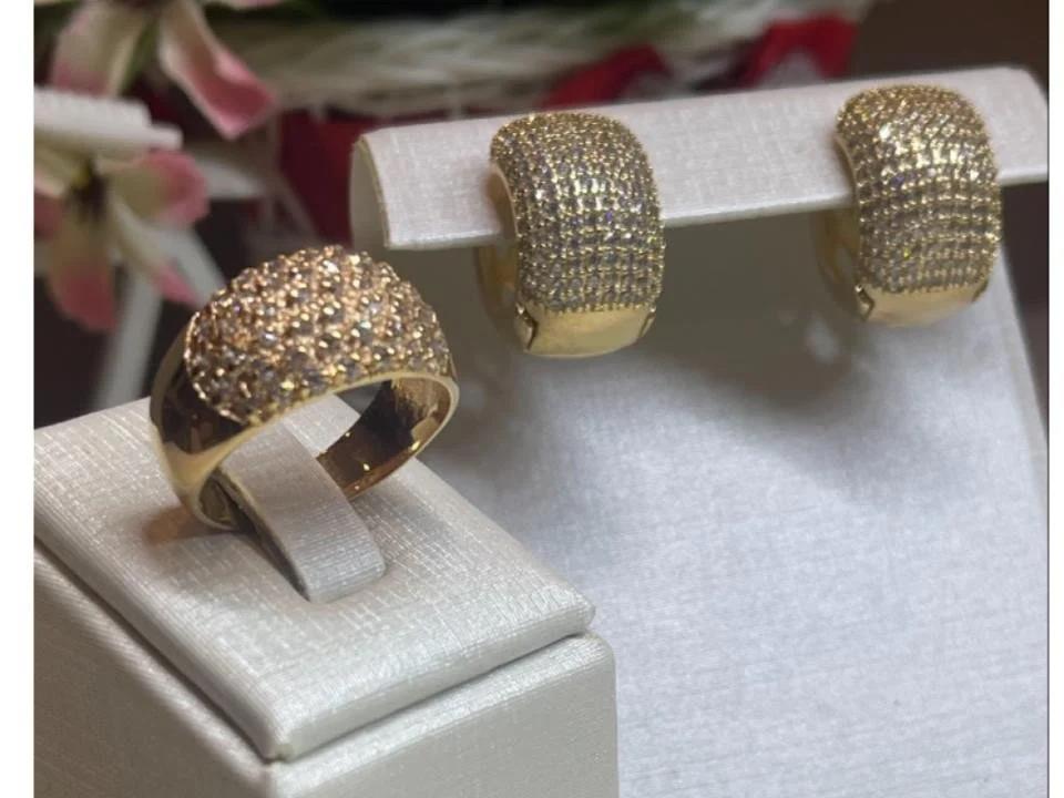 Conjunto Anel E Argola Fechada Cravejados