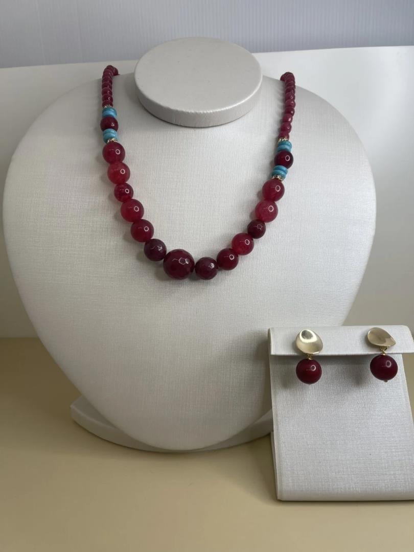 Conjunto Colar E Brinco Com Pedras Jade Rubi E Azul Turquesa