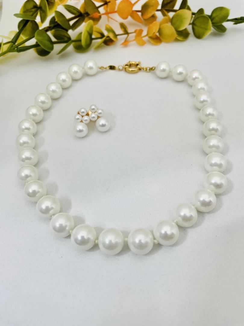 Conjunto Gargantilha e Brincos de Pérolas