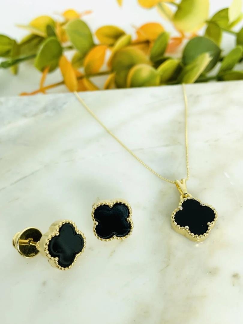 Conjunto Trevo Grande