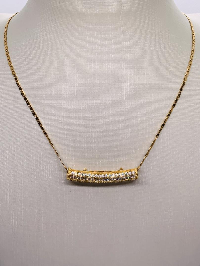 Gargantilha Piastrine Com Suporte Cravejado Para Colocar Pendentes