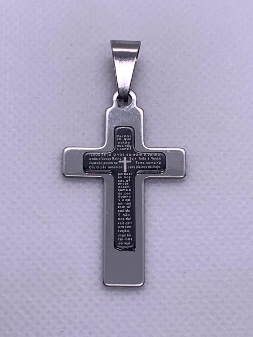 Pingente Cruz De Aço Com Oração Do Pai Nosso