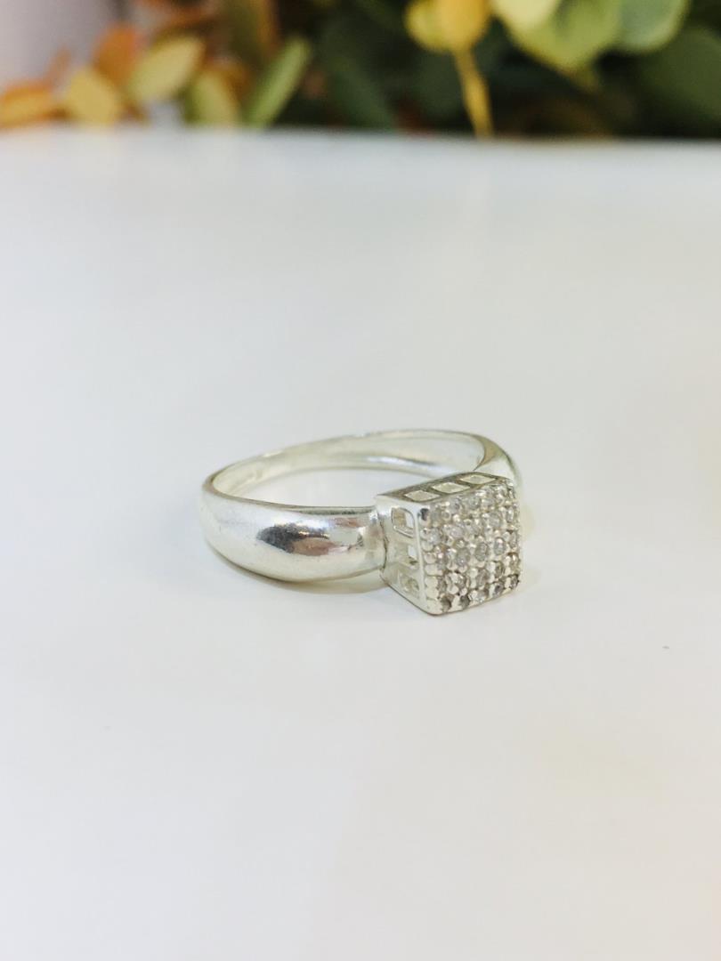 Anel De Prata Tipo Chuveiro Com Zircônias Cravejadas