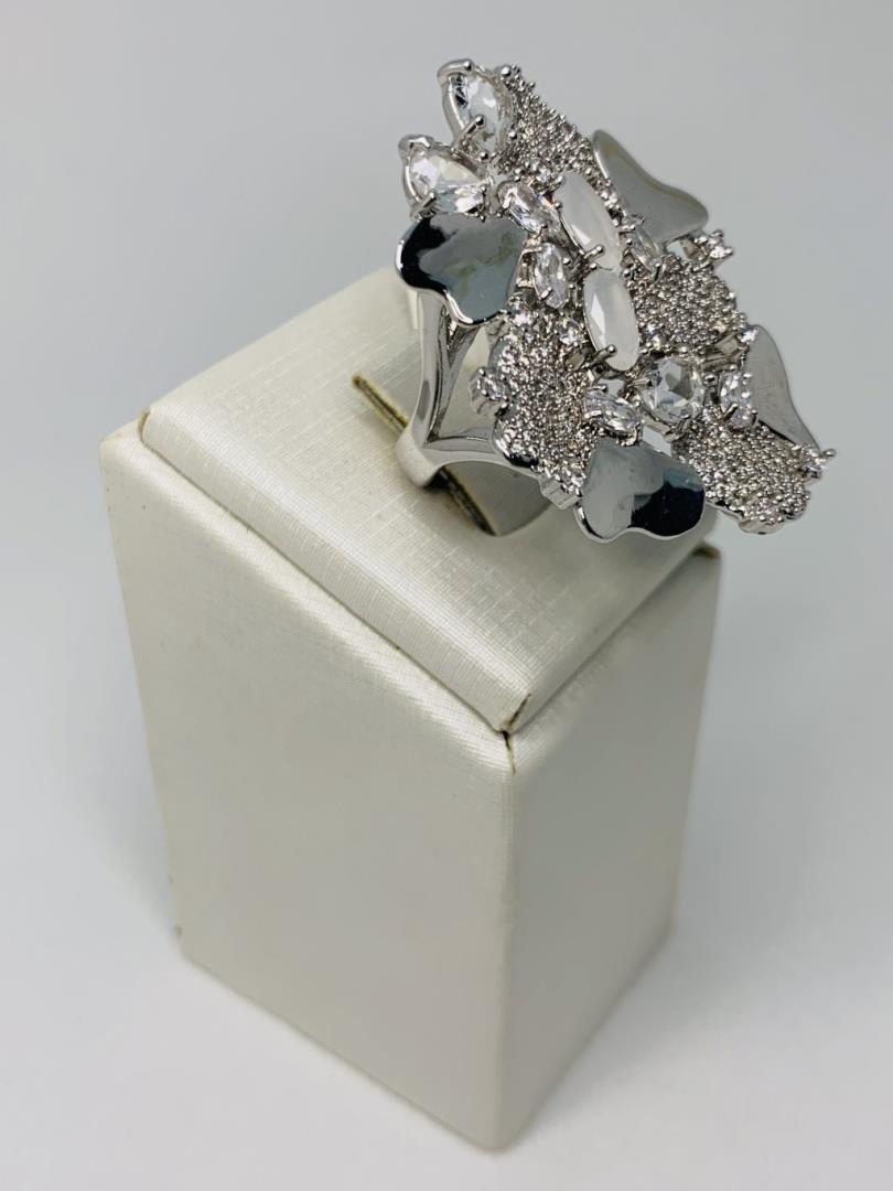 Anel Flores Prata Com Banho De Ouro Cravejado