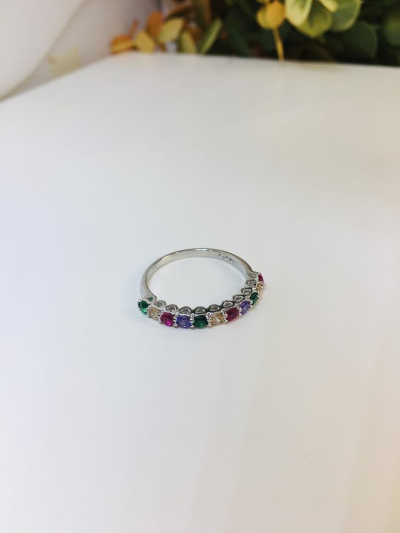 Aliança De Prata Com Banho De Ouro Cravejadas Com Zircônias Coloridas