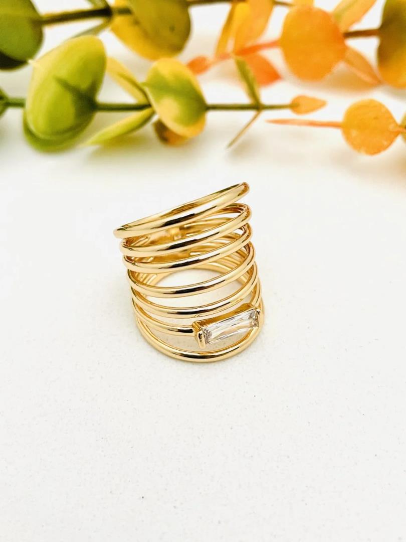 Anel Largo Dourado 7 Alianças com Pedra Cravejada