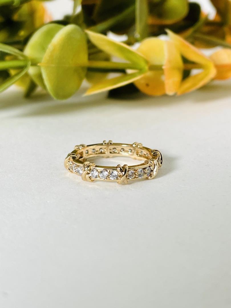 Aparador Banhado a Ouro 18k Trabalhado com Zircônias Cravejadas