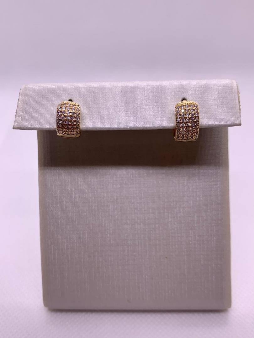 Argola Pequena Fechada Cravejada - Imagem 2