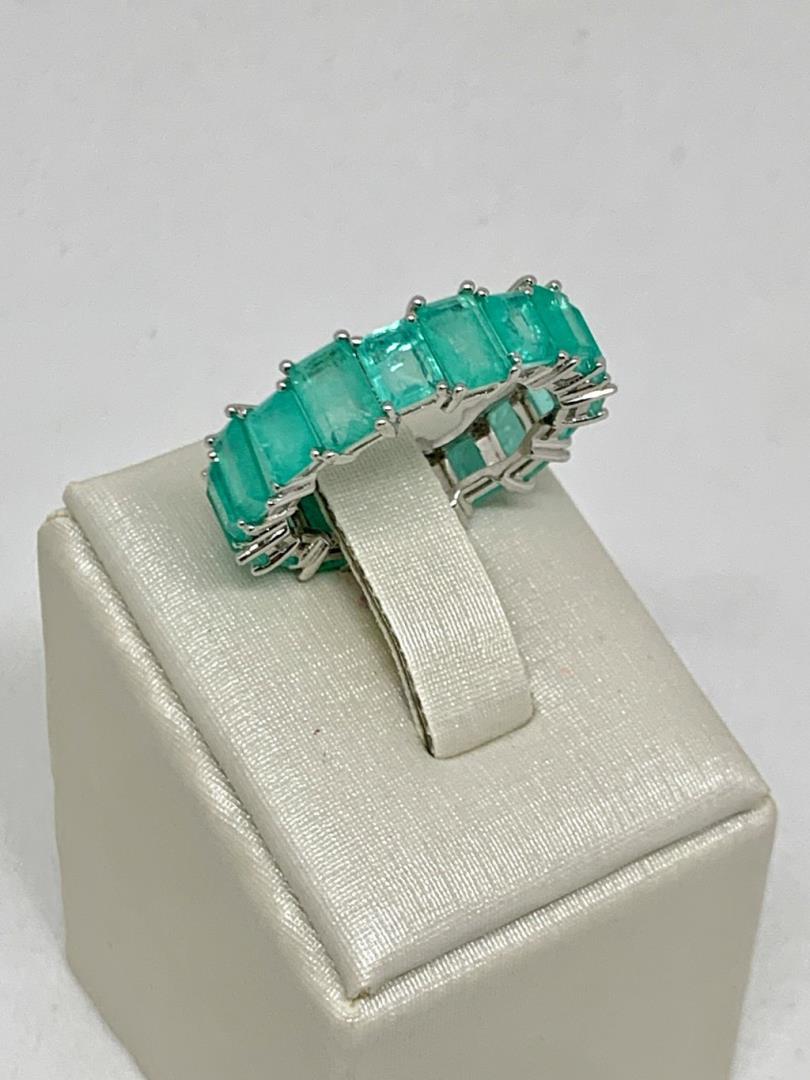 Anel Aliança Com Pedras Verde Água Banho De Ródio