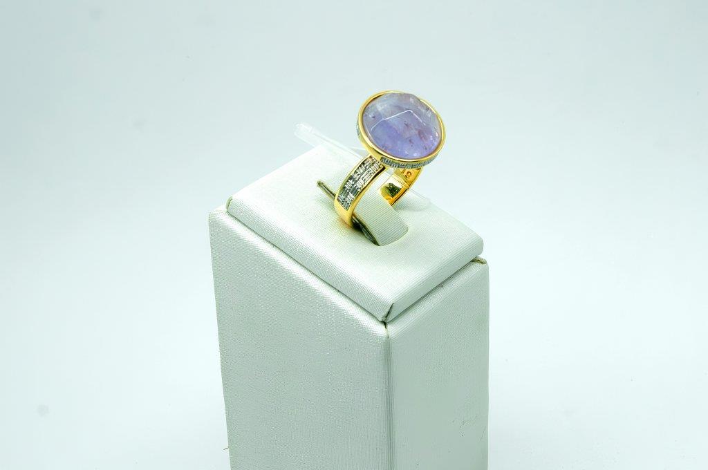 Anel Com Pedra Ametista Redonda Cravejado Na Laterais