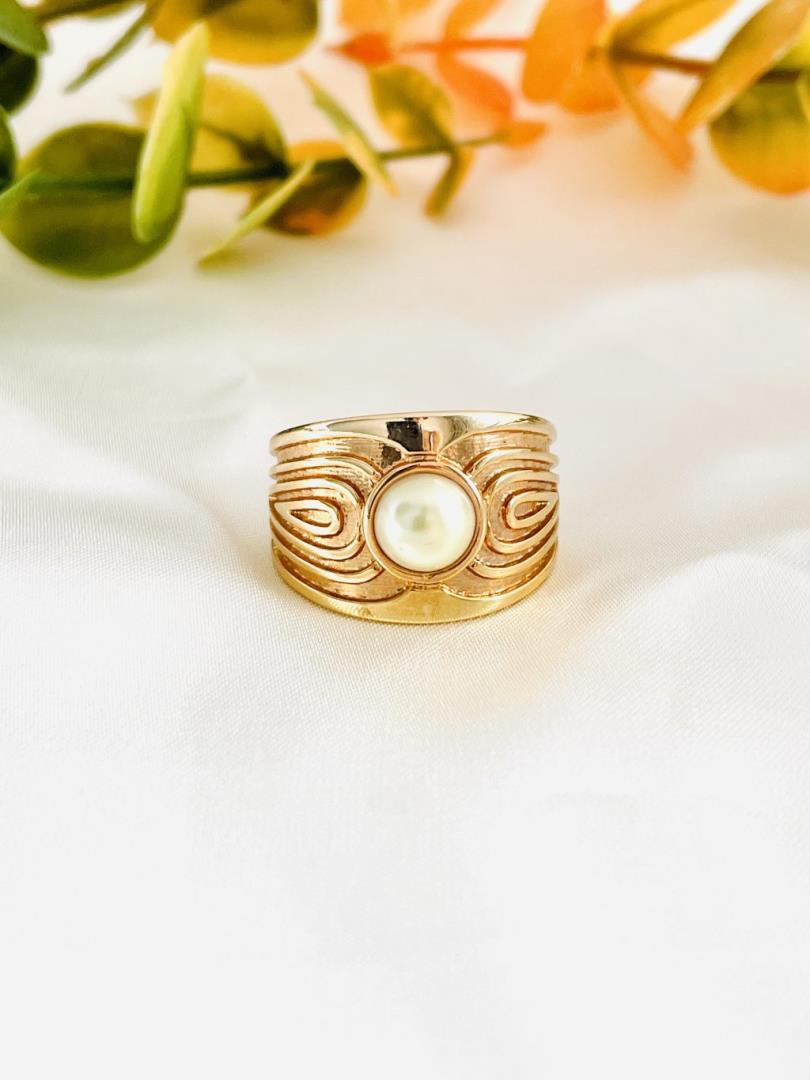 Anel com Pérola Centralizada - Imagem 2