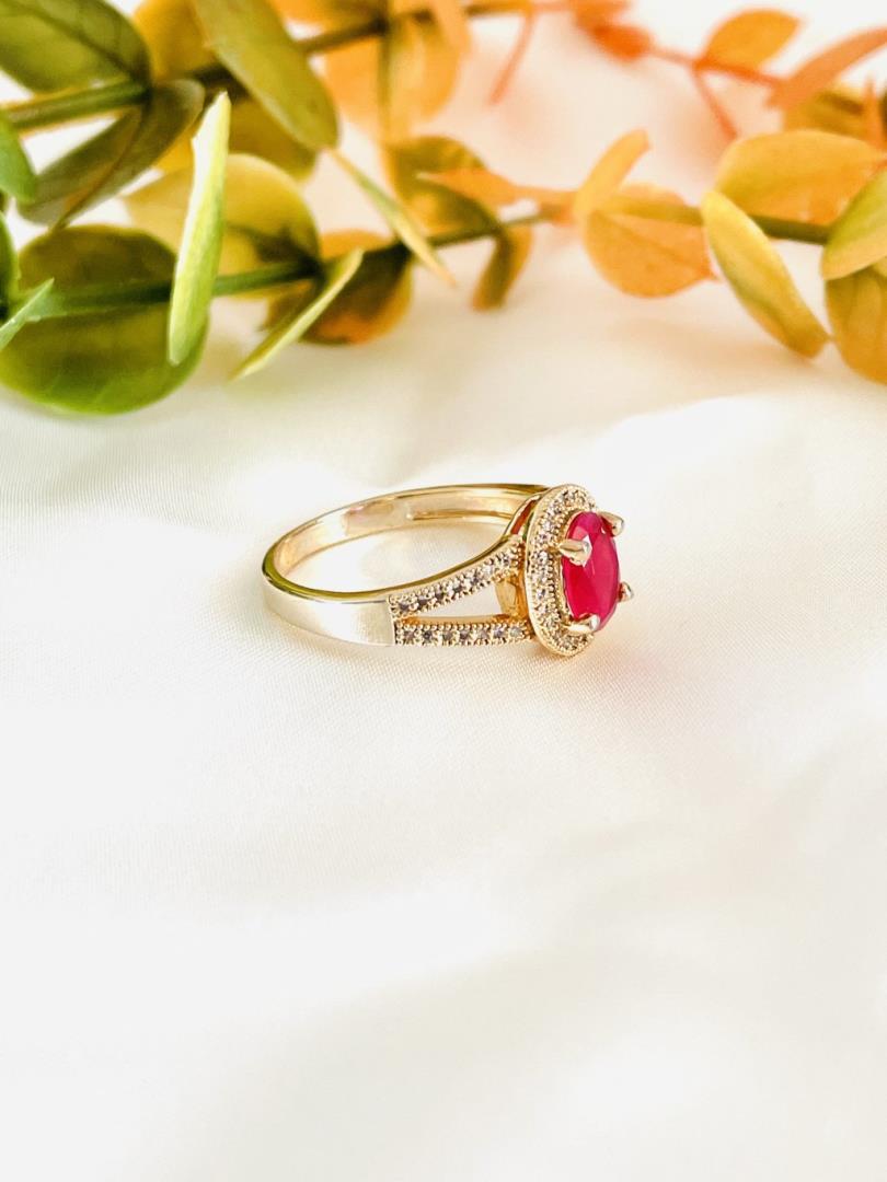 Anel Cravejada com Pedra Oval Vermelho Rubi - Imagem 2