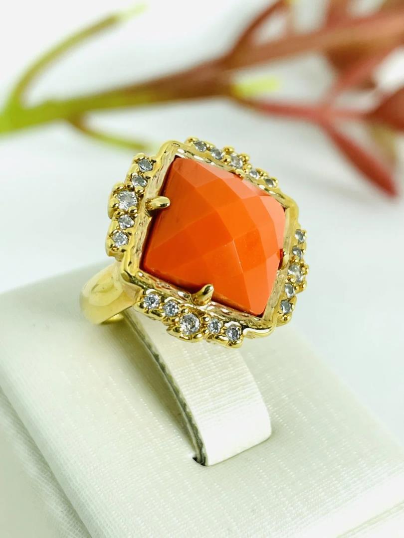 Anel Cravejado nas Laterais