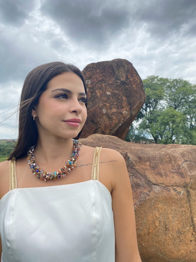 Gargantilha com Pedras Naturais Cascalho e Madeira - Imagem 2