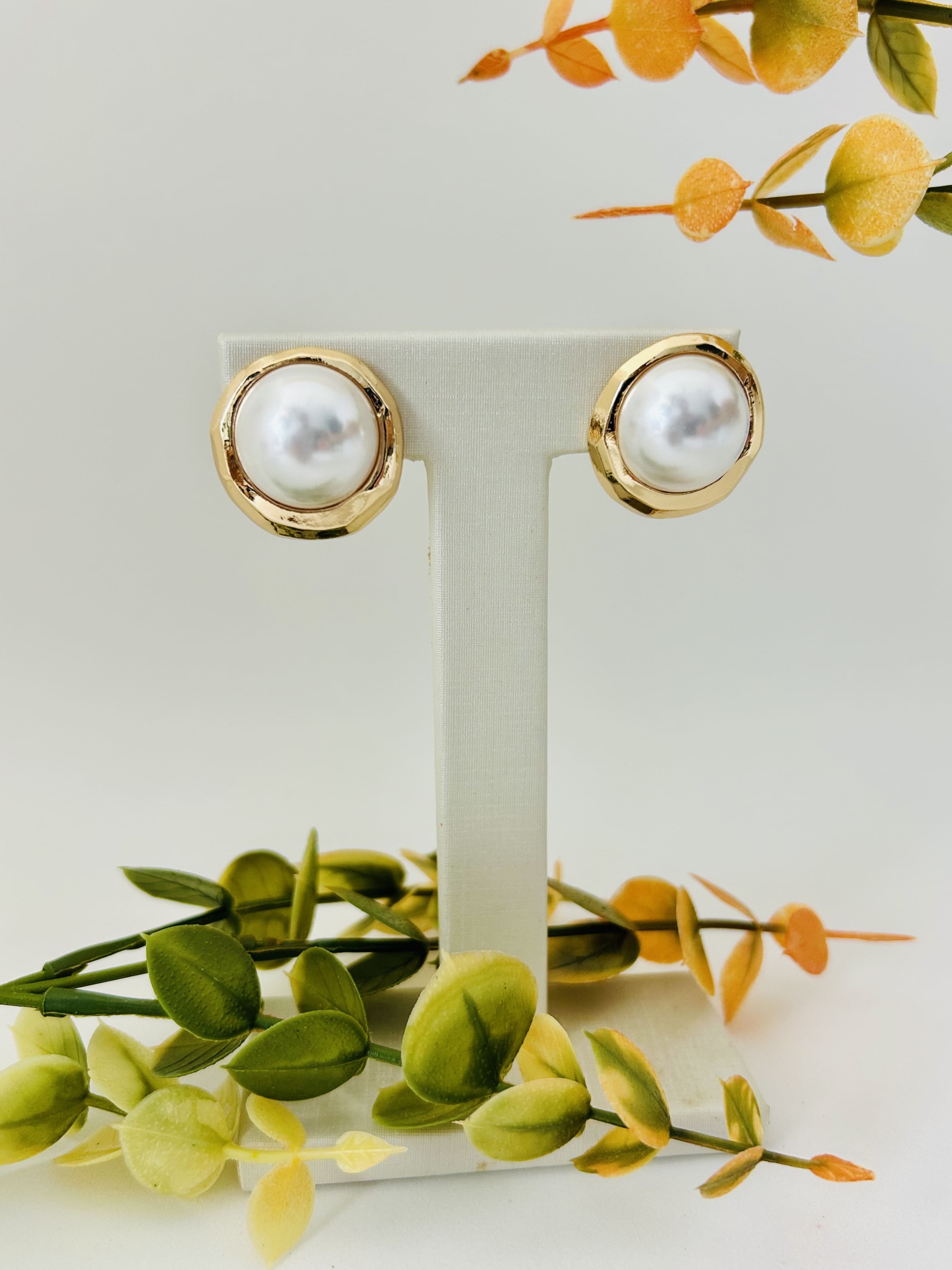 Brinco com Pérola Redonda Centralizada